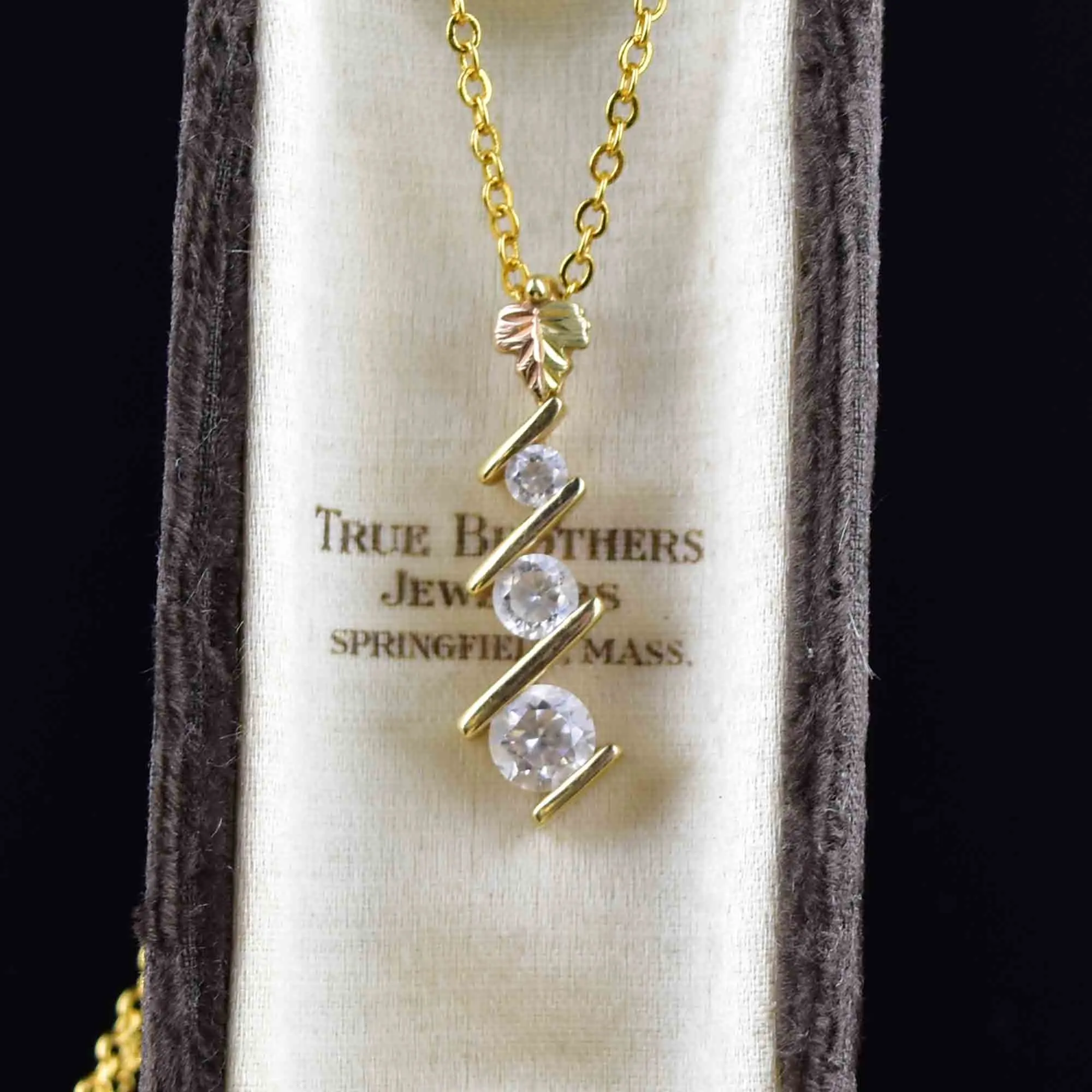 10K Gold Leaf Quartz Journey Pendant Necklace