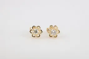 14k Yellow Gold Flower 0.28tcw Diamond Stud Earrings (1.37g.)