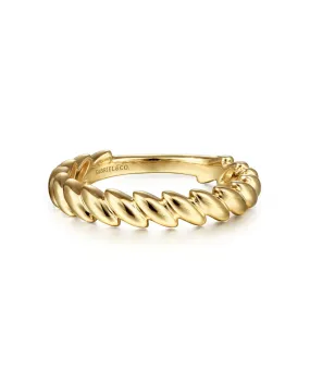 14K Yellow Gold Tilted Leaf Ring