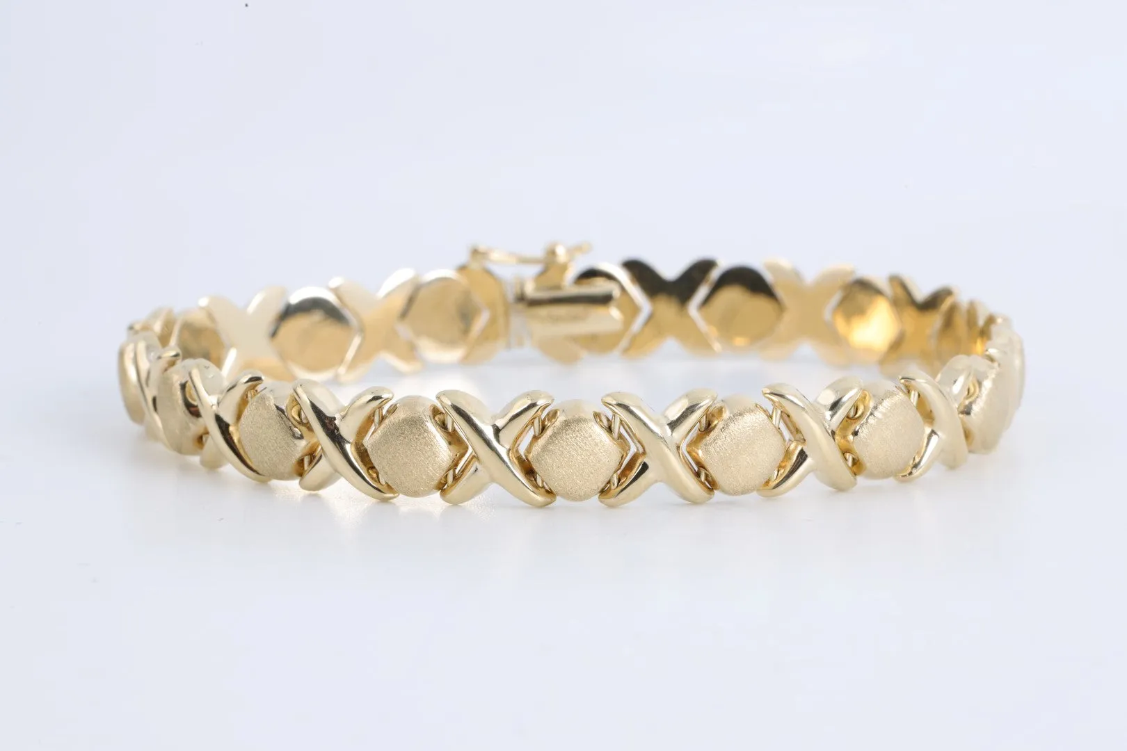 7" 14k Yellow Gold XO Link Bracelet (13.81g.)