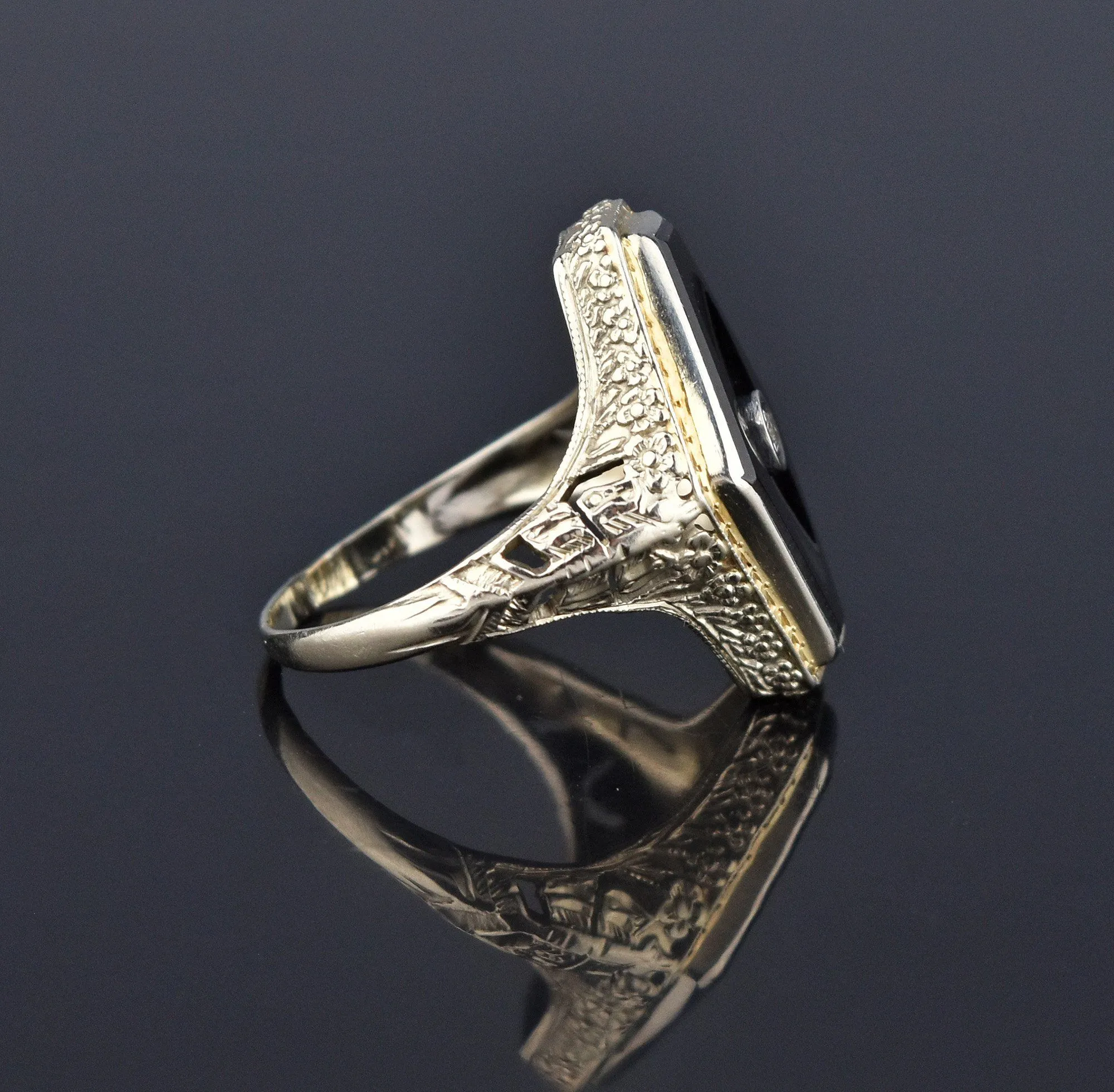 Art Deco 18K White Gold Diamond Black Onyx Ring