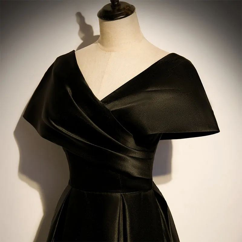 The Juliana Black Boat Neck Off Shoulder Gown (Customisable)