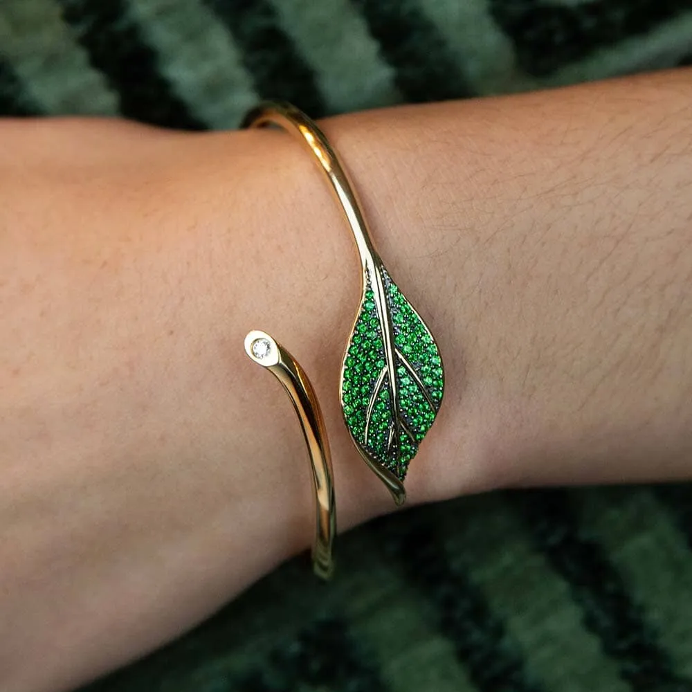 Tsavorite Maile Leaf Bangle