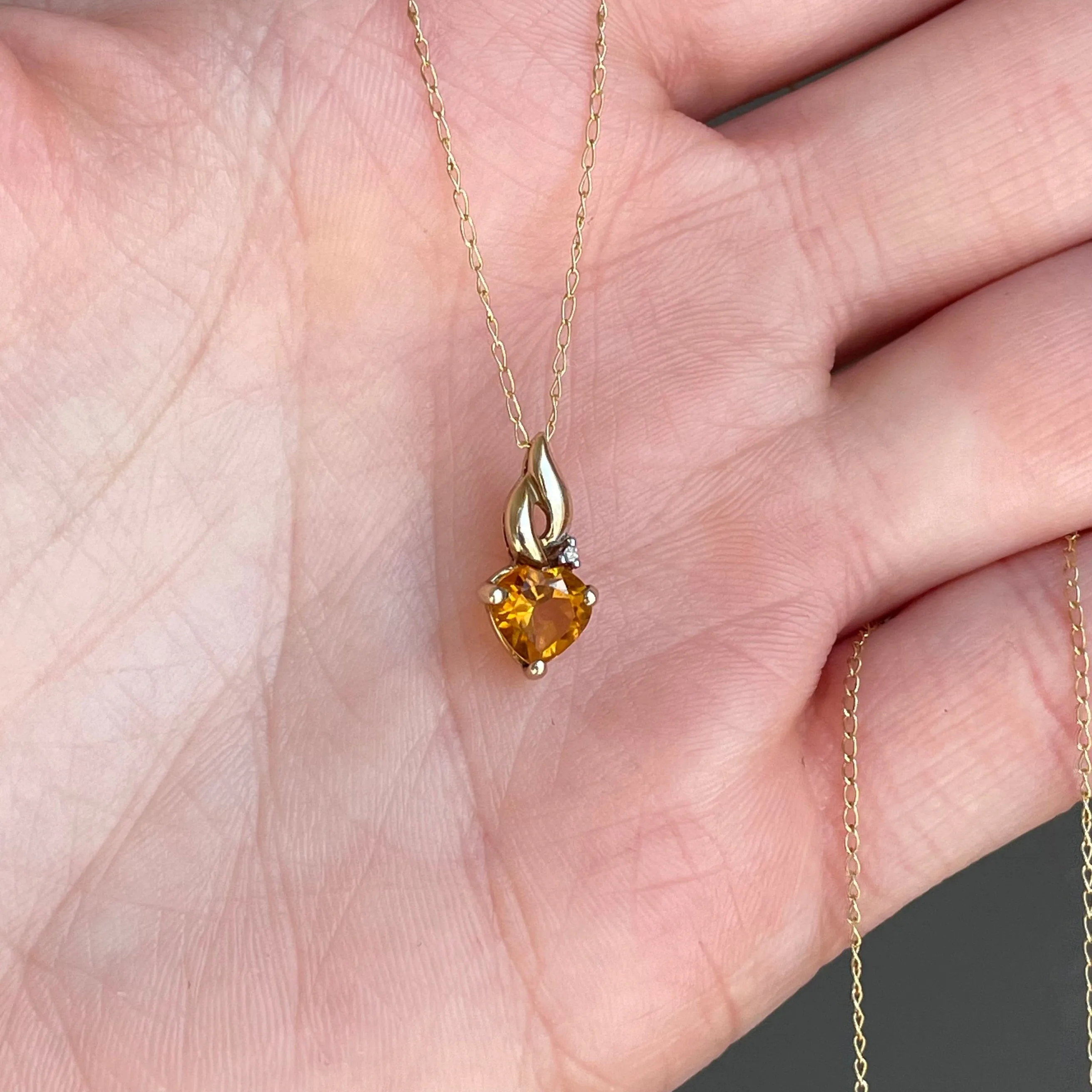 Vintage 10K Citrine Heart Pendant Necklace