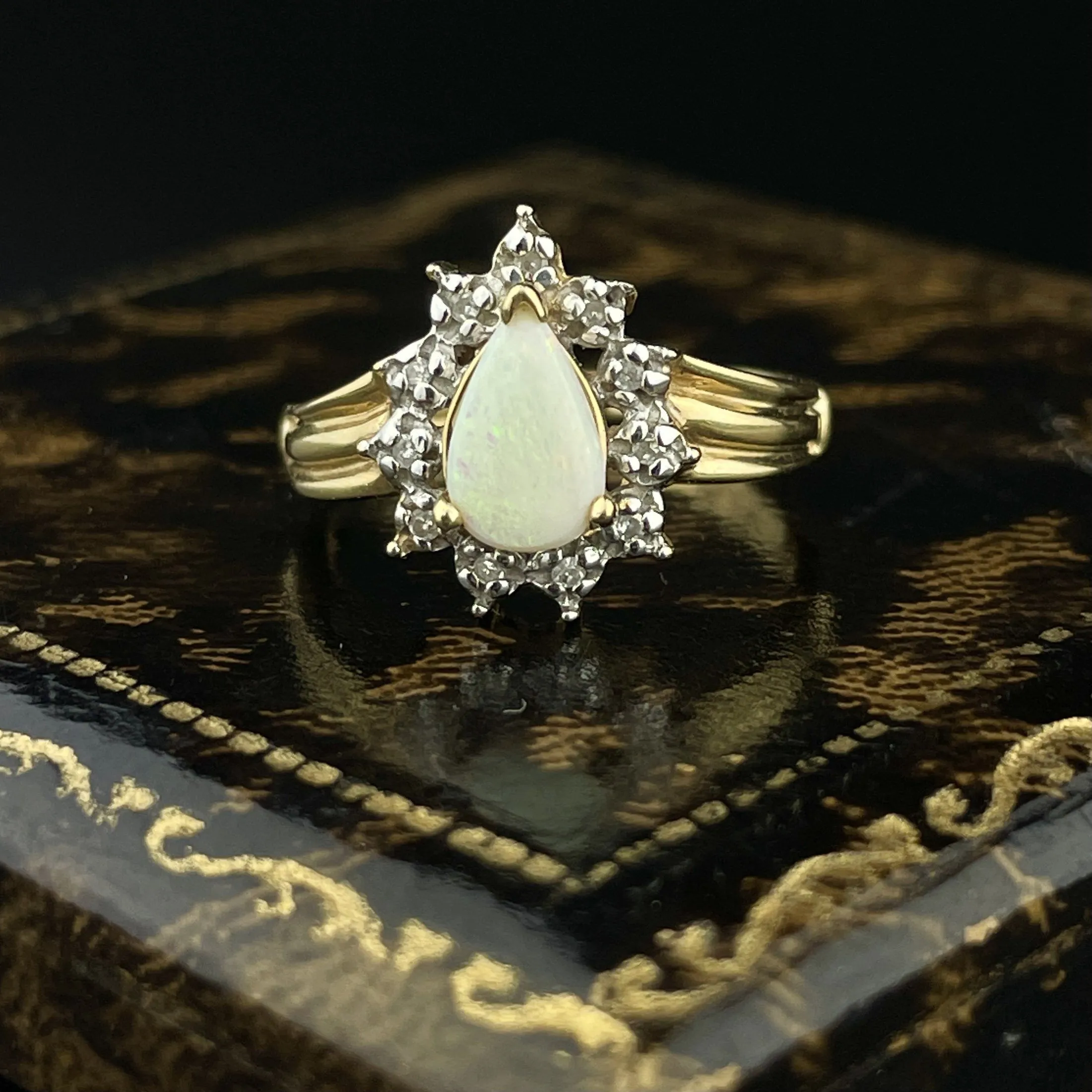 Vintage 14K Gold Pear Opal Diamond Halo Ring, Sz 5